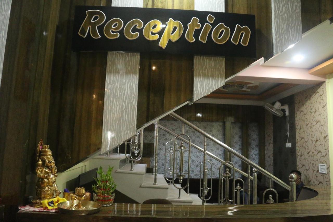 Hotel Himalaya Agartala Exteriör bild